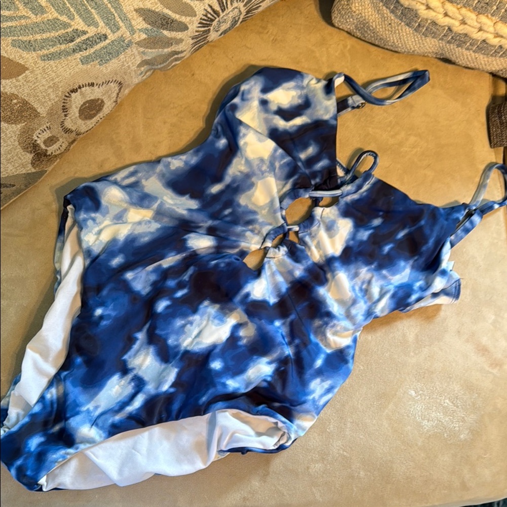 Lucky Brand Blue Tie-Dye One Piece Swimsuit